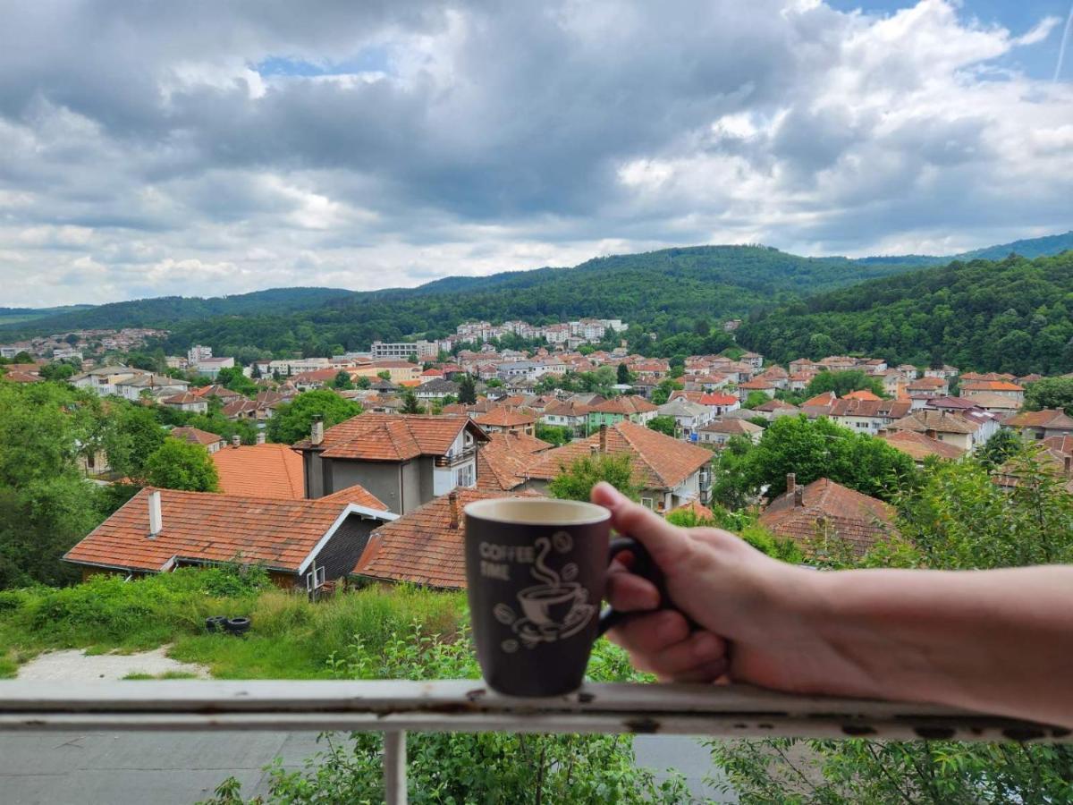 Апартамент Панорамна Гледка Tryavna Exterior photo