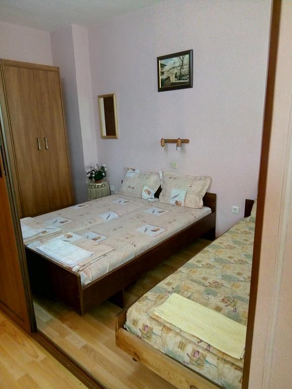 Апартамент Панорамна Гледка Tryavna Exterior photo