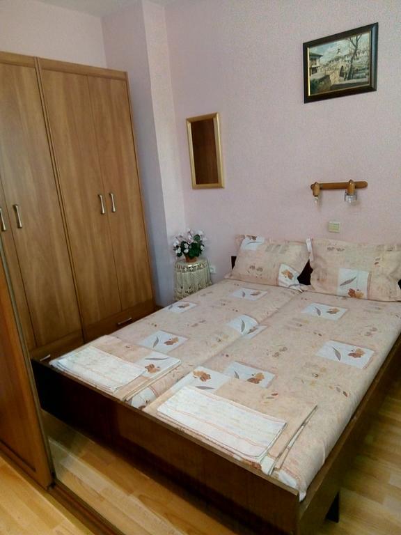 Апартамент Панорамна Гледка Tryavna Exterior photo